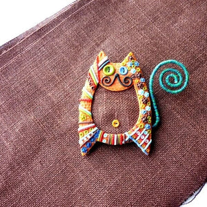 Cat brooch - Decoration in the form of a cat