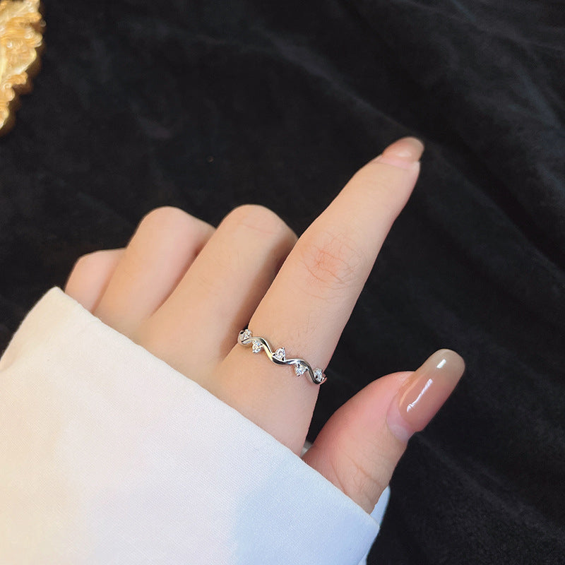 Women Crystal fashionable ring
