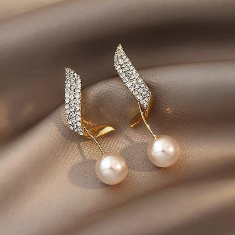 Diamond Pearl Dream Earrings