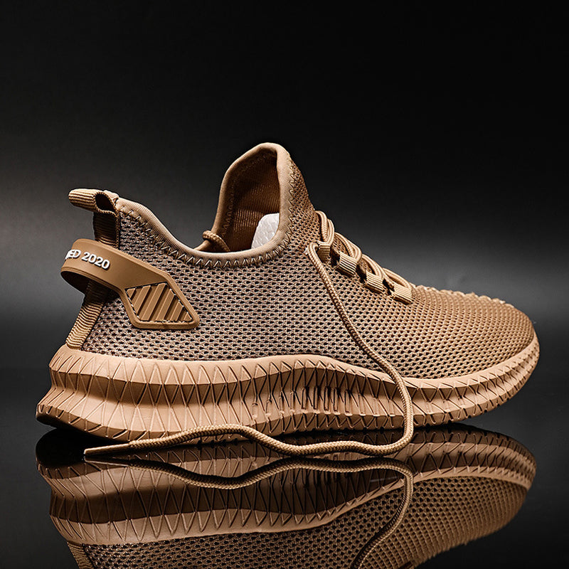 Casual Running Shoes Made of Mesh Fabric